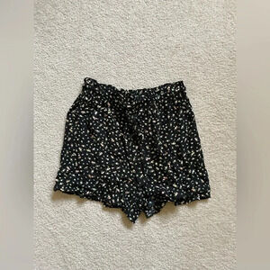 Black and cream flower shorts
